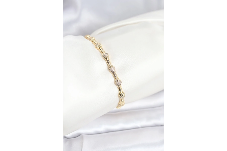 Shoecide Pirinç Gold Renk Vıp Seri Punta Model Zirkon Taşlı Kadın Bileklik