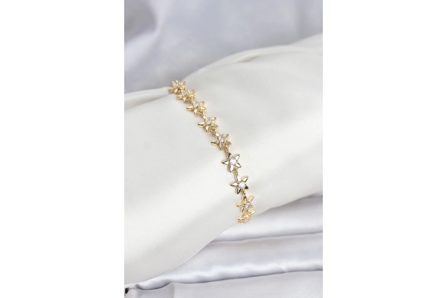 Shoecide Pirinç Gold Renk Vıp Seri Sıralı Taşlı Yıldız Model Zirkon Taşlı Kadın Bileklik