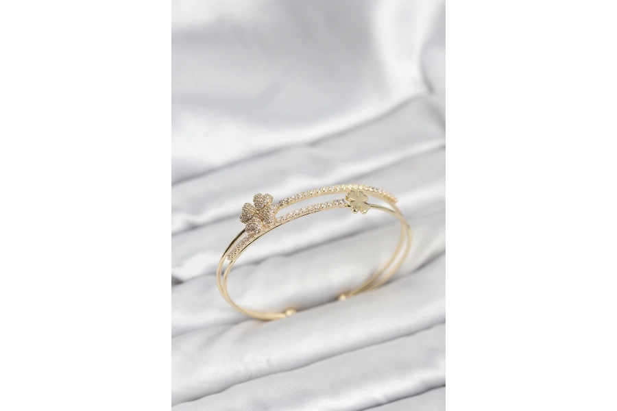 Shoecide Pirinç Gold Renk Yonca Model Kadın Bileklik