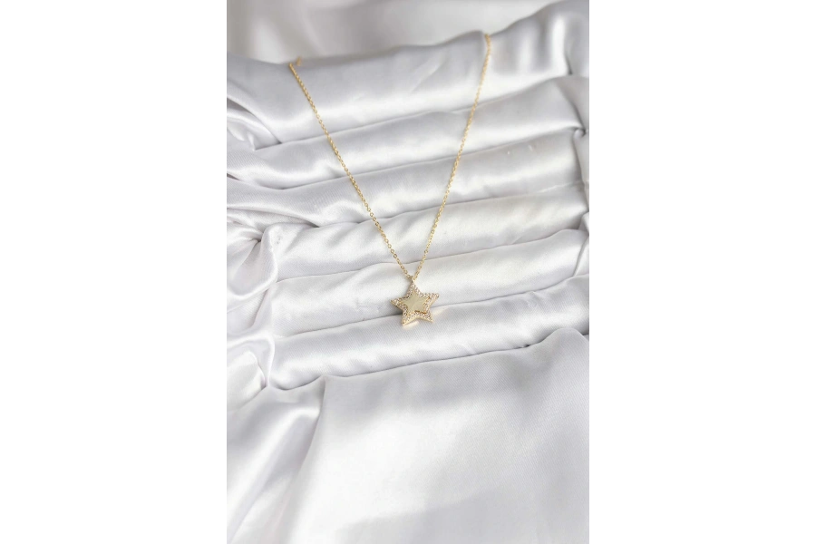 Shoecide Pirinç Gold Renk Zincirli Yıldızlı Model Kadın Kolye