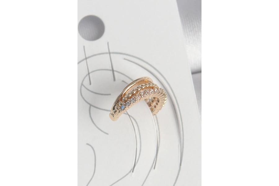Shoecide Pirinç Gold Renk Zirkon Taşlı 3lü Sıralı Model Kadın Kıkırdak Küpe