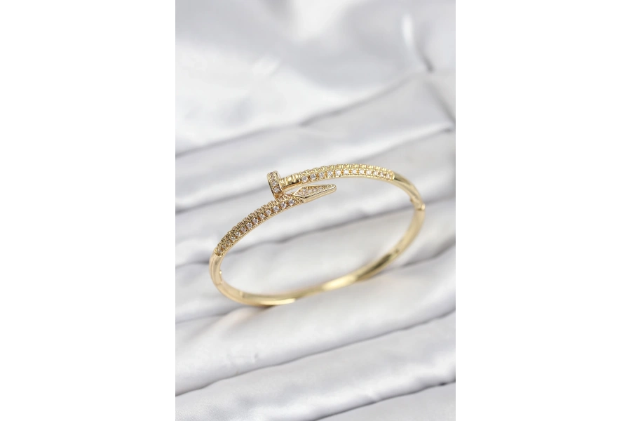 Shoecide Pirinç Gold Renk Zirkon Taşlı Çivi Model Kadın Kelepçe Bileklik