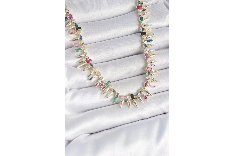 Shoecide Pirinç Gold Renk Zirkon Taşlı Diken Model Vıp Seri Kadın Kolye