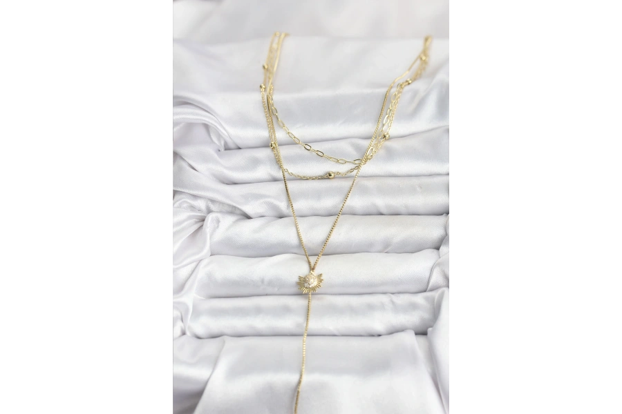 Shoecide Pirinç Gold Renk Zirkon Taşlı Güneş Model Detaylı 3lü Kombin Y Kadın Kolye