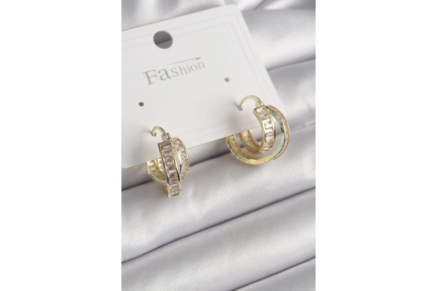 Shoecide Pirinç Gold Renk Zirkon Taşlı Halka Model Kadın Küpe