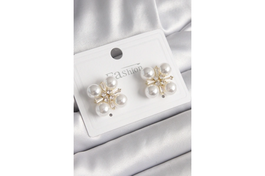 Shoecide Pirinç Gold Renk Zirkon Taşlı İncili Kadın Küpe