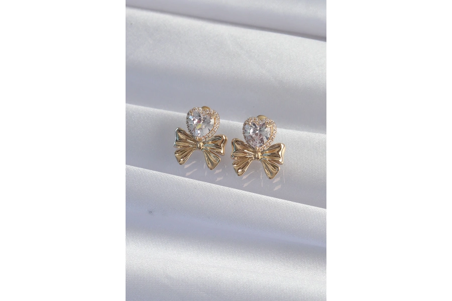 Shoecide Pirinç Gold Renk Zirkon Taşlı Kalp Model Fiyonk Küpe