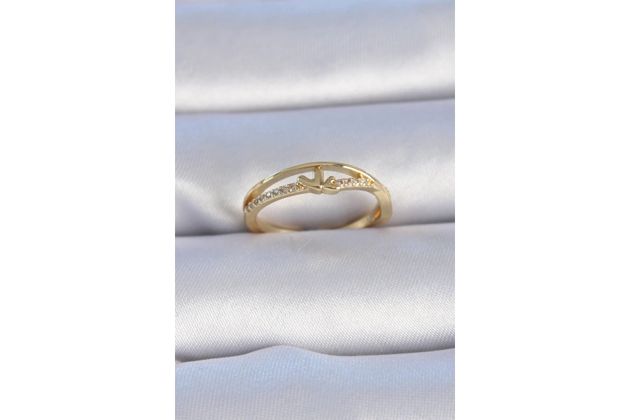 Shoecide Pirinç Gold Renk Zirkon Taşlı Kalp Model Kadın Yüzük