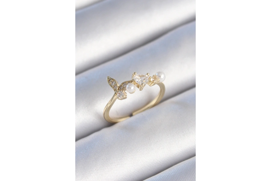 Shoecide Pirinç Gold Renk Zirkon Taşlı Kalp Yaprak Model İnci Detay Kadın Yüzük