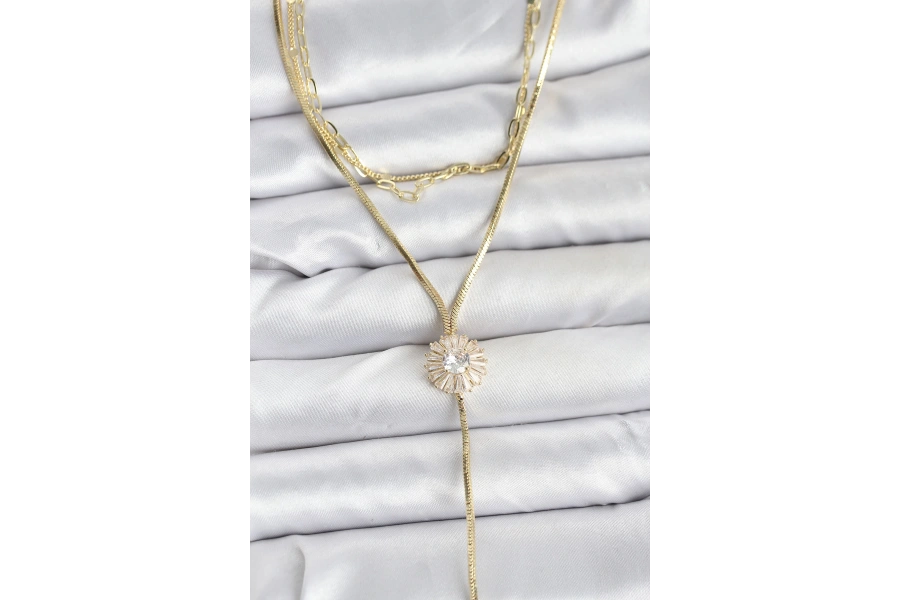 Shoecide Pirinç Gold Renk Zirkon Taşlı Papatya Model Detaylı 3lü Kombin Y Kadın Kolye