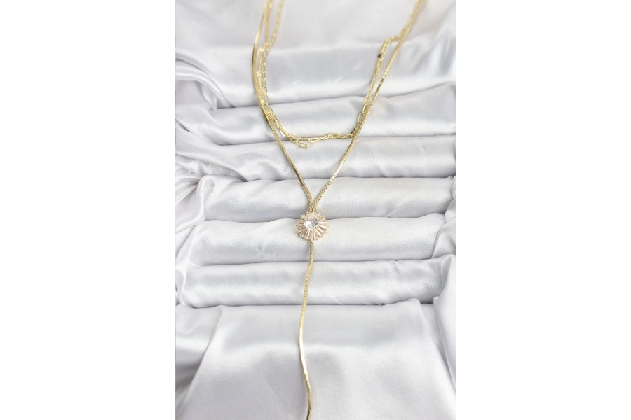 Shoecide Pirinç Gold Renk Zirkon Taşlı Papatya Model Detaylı 3lü Kombin Y Kadın Kolye