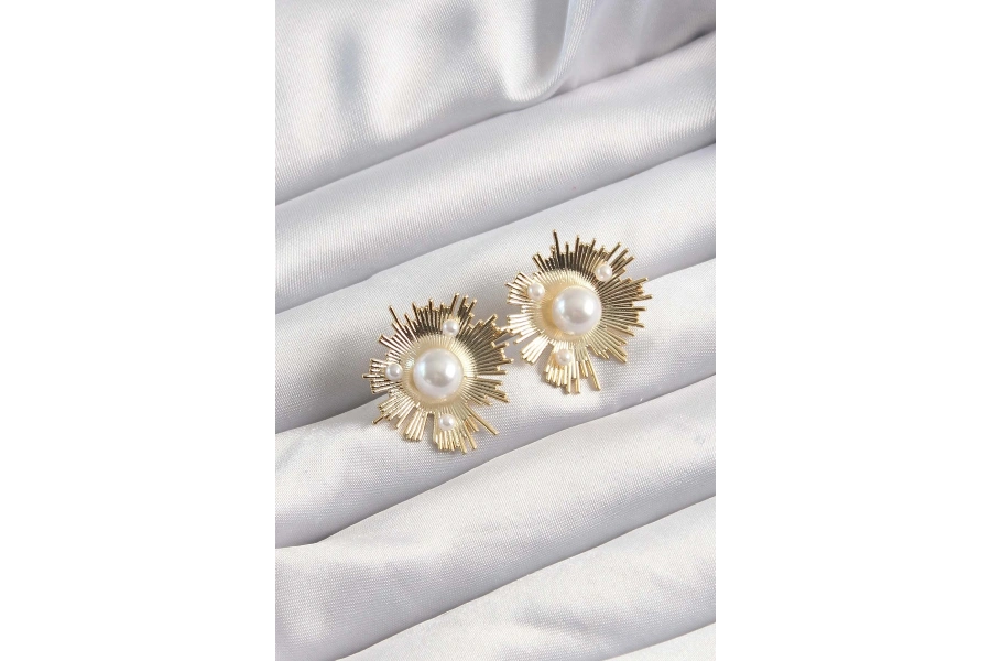 Shoecide Pirinç Gold Renk Zirkon Taşlı Parlayan İnci Taneleri Küpe