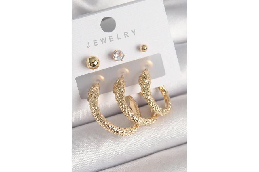 Shoecide Pirinç Gold Renk Zirkon Taşlı Topçuk Detay Yılan Halka Model Kadın Küpe Seti