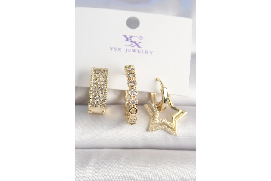 Shoecide Pirinç Gold Renk Zirkon Taşlı Yıldız Figür Halka Model 3lü Kadın Kombin Küpe