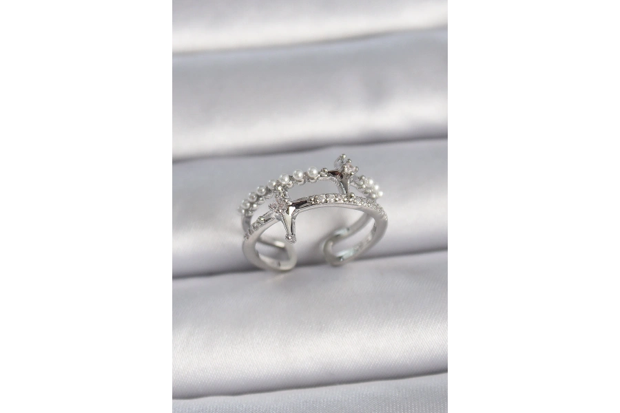 Shoecide Pirinç Gümüş Renk Ayarlanabilir Zirkon Taşlı Kutup Yıldız İnci Detay Kadın Yüzük