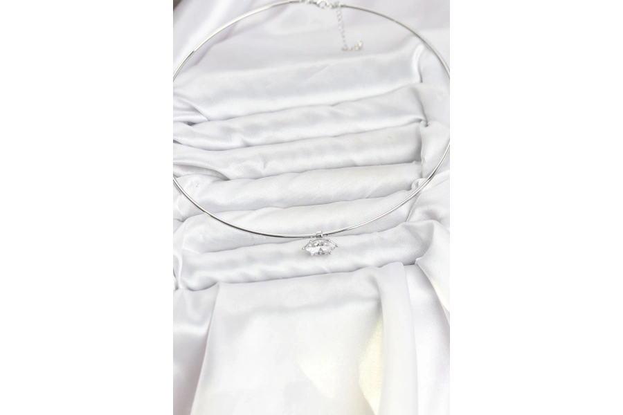 Shoecide Pirinç Gümüş Renk Choker Model Zirkon Taşlı Kadın Kolye