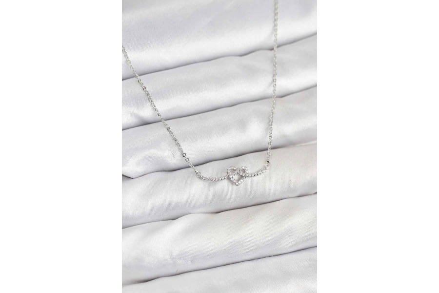 Shoecide Pirinç Gümüş Renk Düğüm Kalp Model Kadın Kolye