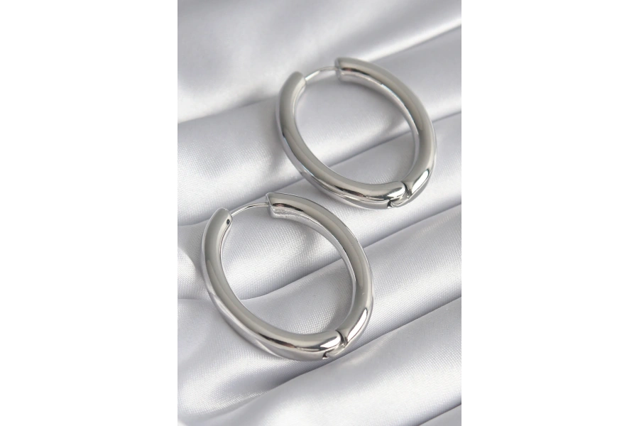 Shoecide Pirinç Gümüş Renk Halka Model Kadın Küpe