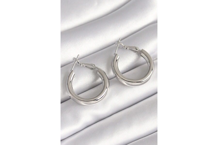 Shoecide Pirinç Gümüş Renk Halka Model Kadın Küpe