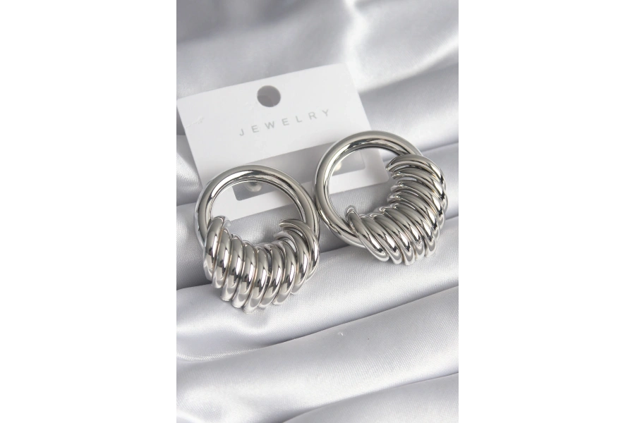 Shoecide Pirinç Gümüş Renk Halka Sarmal Model Kadın Küpe