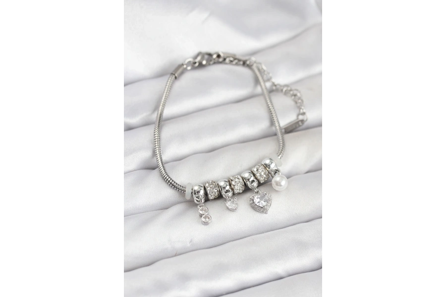 Shoecide Pirinç Gümüş Renk Kalp Charmlı Kadın Bileklik