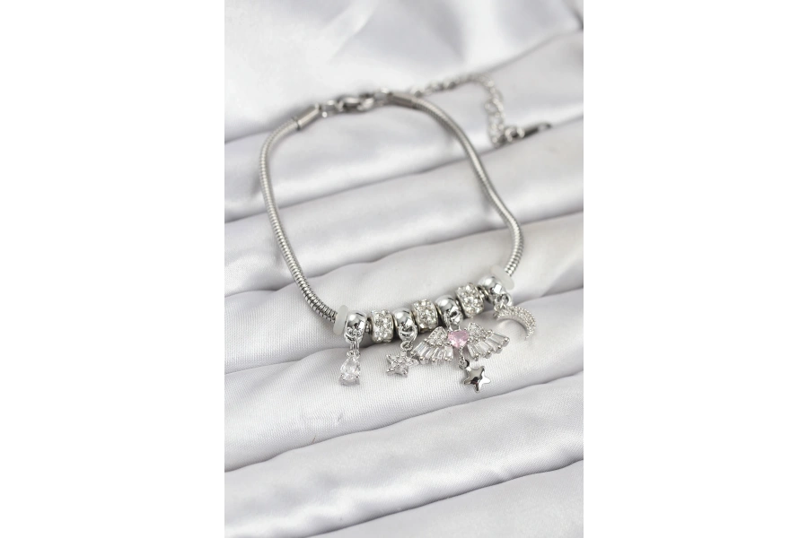 Shoecide Pirinç Gümüş Renk Kanatlı Charmlı Kadın Bileklik