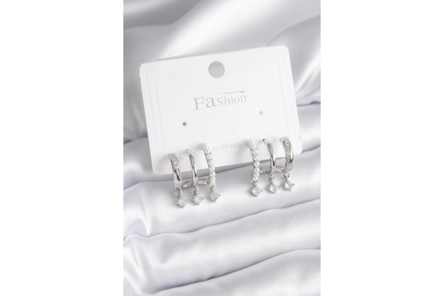 Shoecide Pirinç Gümüş Renk Zirkon Taş Detay İncili Kadın Küpe