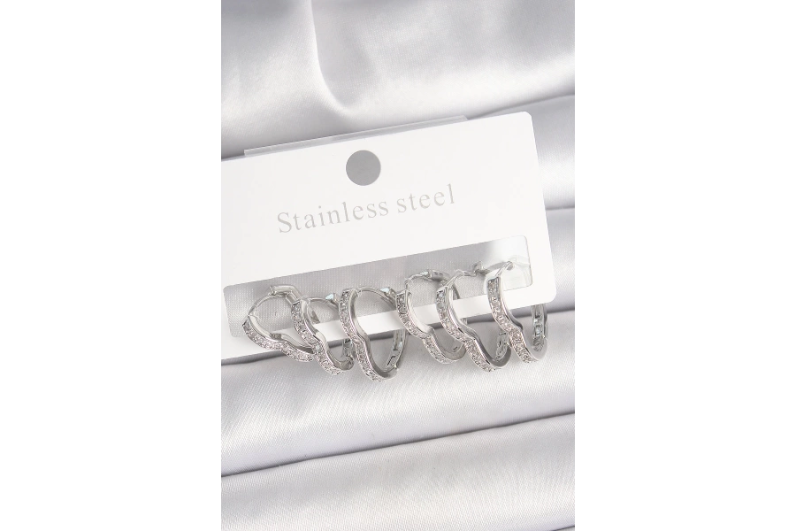Shoecide Pirinç Gümüş Renk Zirkon Taşlı 3 Çift Kalp Model Kadın Küpe
