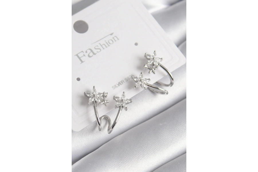 Shoecide Pirinç Gümüş Renk Zirkon Taşlı Çiçek Model Kadın Küpe