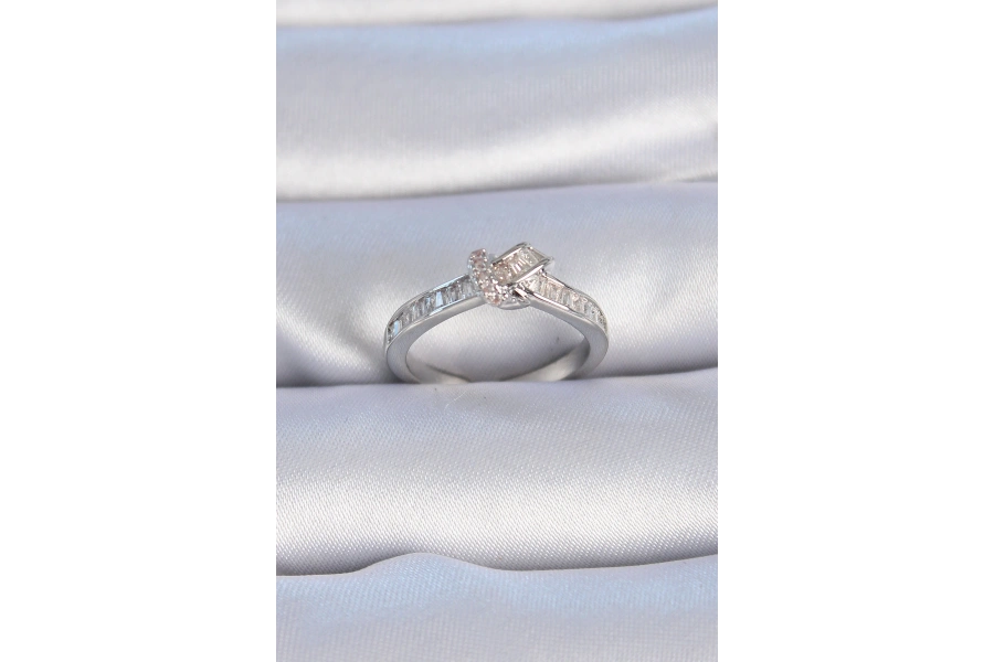 Shoecide Pirinç Gümüş Renk Zirkon Taşlı Düğüm Model Kadın Yüzük