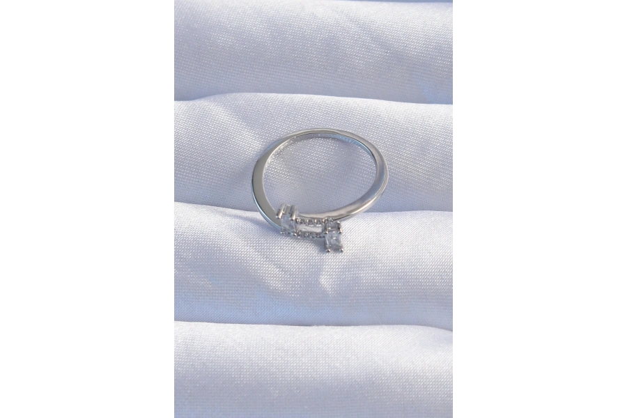 Shoecide Pirinç Gümüş Renk Zirkon Taşlı Geometrik Ayarlanabilir Yüzük