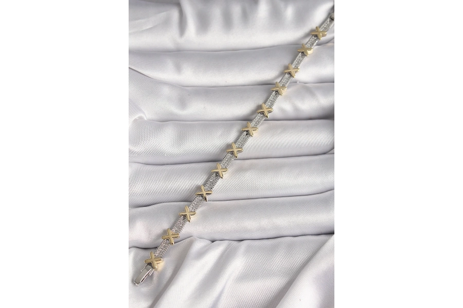 Shoecide Pirinç Gümüş Renk Zirkon Taşlı Gold Xoxo Model Vıp Seri Kadın Bileklik