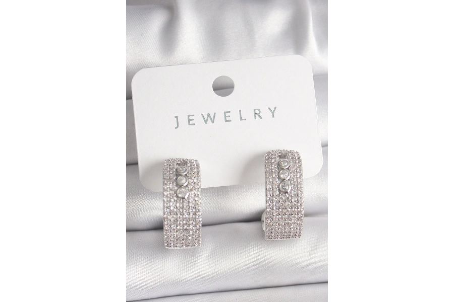 Shoecide Pirinç Gümüş Renk Zirkon Taşlı Halka Messika Model Kadın Küpe