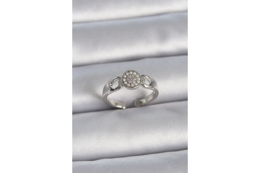 Shoecide Pirinç Gümüş Renk Zirkon Taşlı İncili Kalp İşleme Detay Ayarlanabilir Model Kadın Yüzük