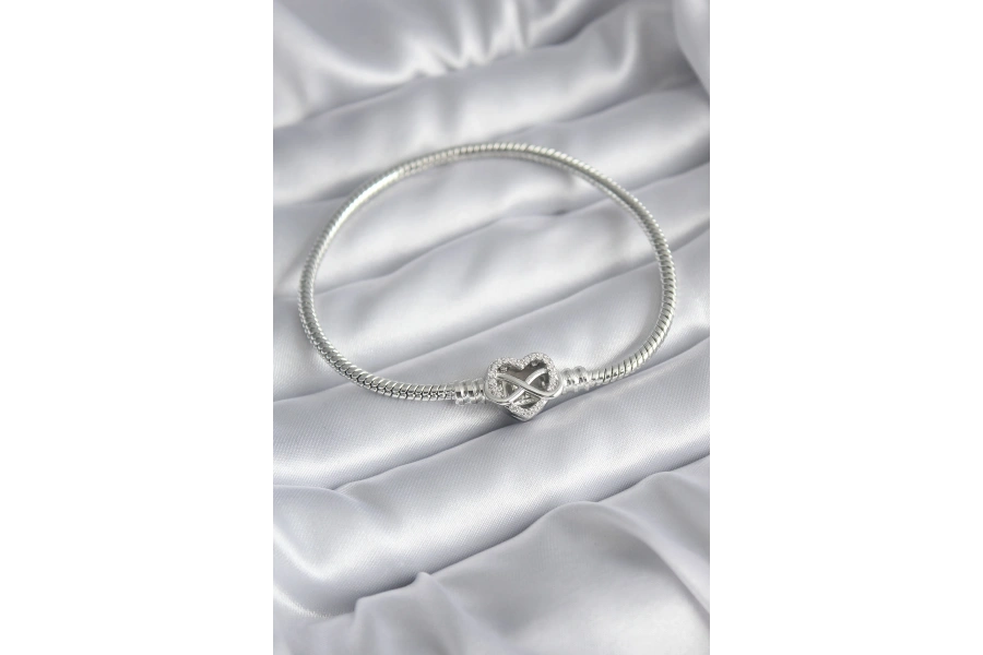 Shoecide Pirinç Gümüş Renk Zirkon Taşlı Kalp Sonsuzluk Model Charm Kadın Bileklik