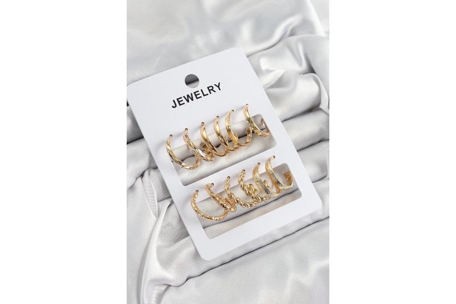 Shoecide Pirinç Karışık Halka Model Gold Renk 6 Çift Kadın Küpe Set