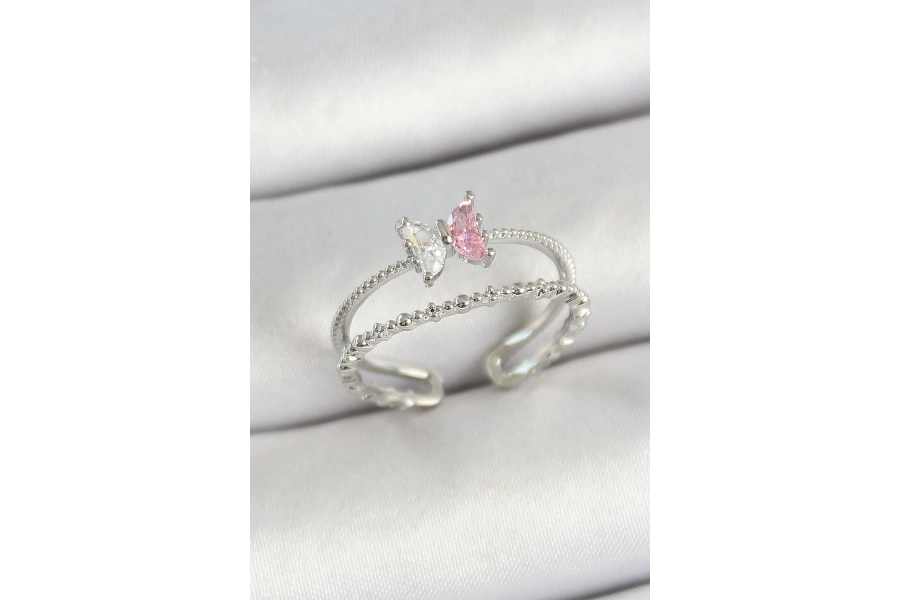 Shoecide Pirinç Kelebek Figürlü Zirkon Taşlı Gümüş Renk Ayarlanabilir Kadın Yüzük