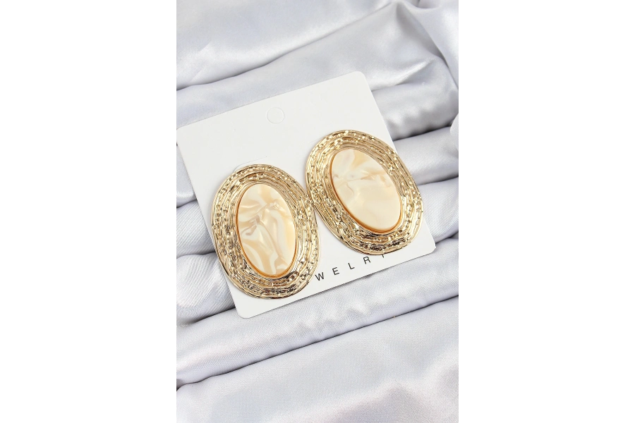 Shoecide Pirinç Mermer Desenlli Bej Sedef Oval Vintage Model Gold Renk Kadın Küpe