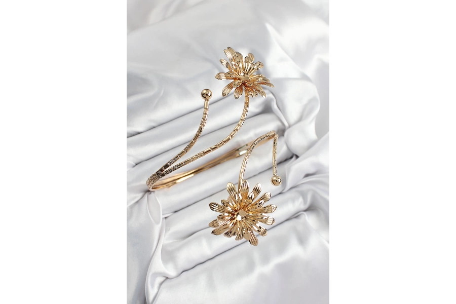 Shoecide Pirinç Papatya Model Gold Renk Kadın Pazu Bileklik