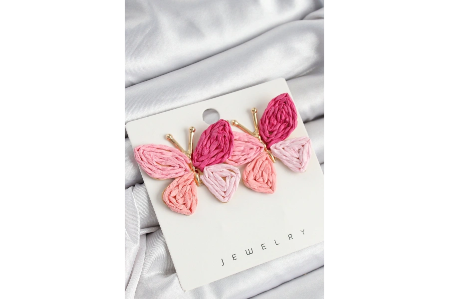 Shoecide Pirinç Pembe Kelebek Model Gold Renk Kadın Hasır Küpe