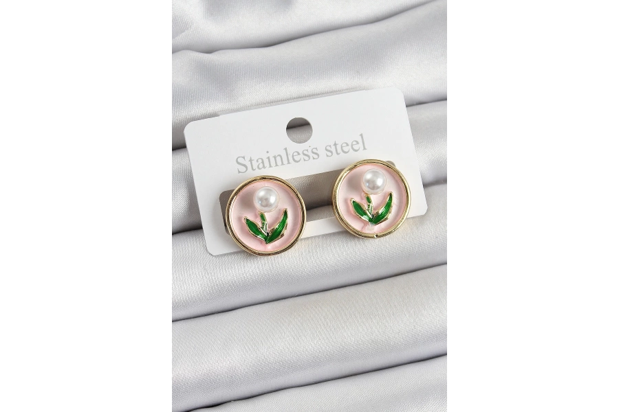 Shoecide Pirinç Pembe Mineli Lale Figürlü Sanatsal Portre Model Gold Renk Kadın Küpe