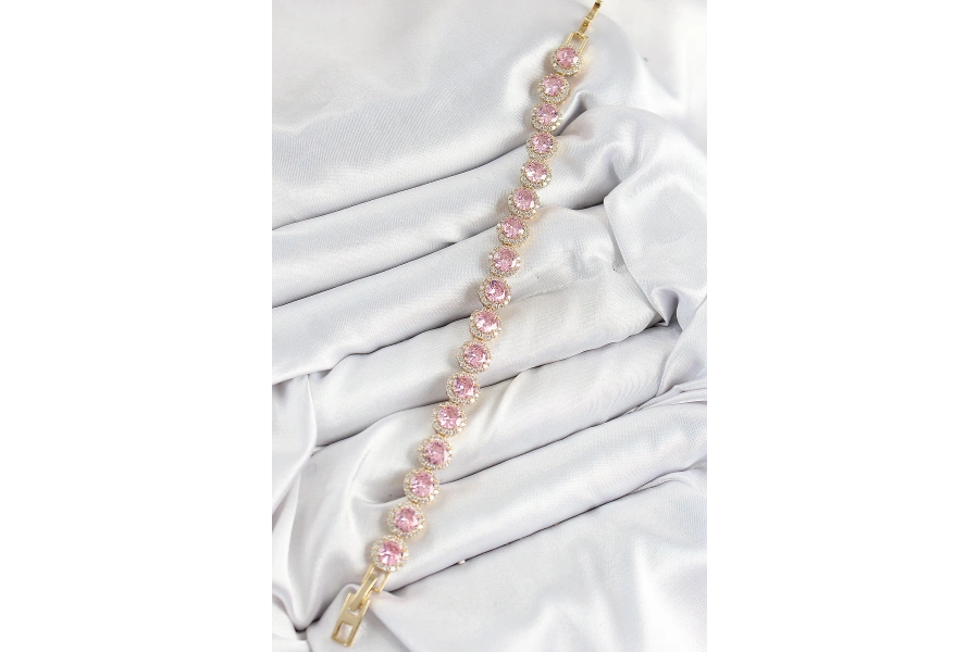 Shoecide Pirinç Pembe Zirkon Taşlı Daire Baget Model Gold Renk Vıp Seri Kadın Bileklik