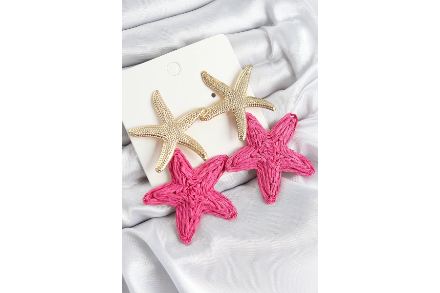 Shoecide Pirinç Sallantılı Pembe Deniz Yıldızı Model Gold Renk Hasır Küpe