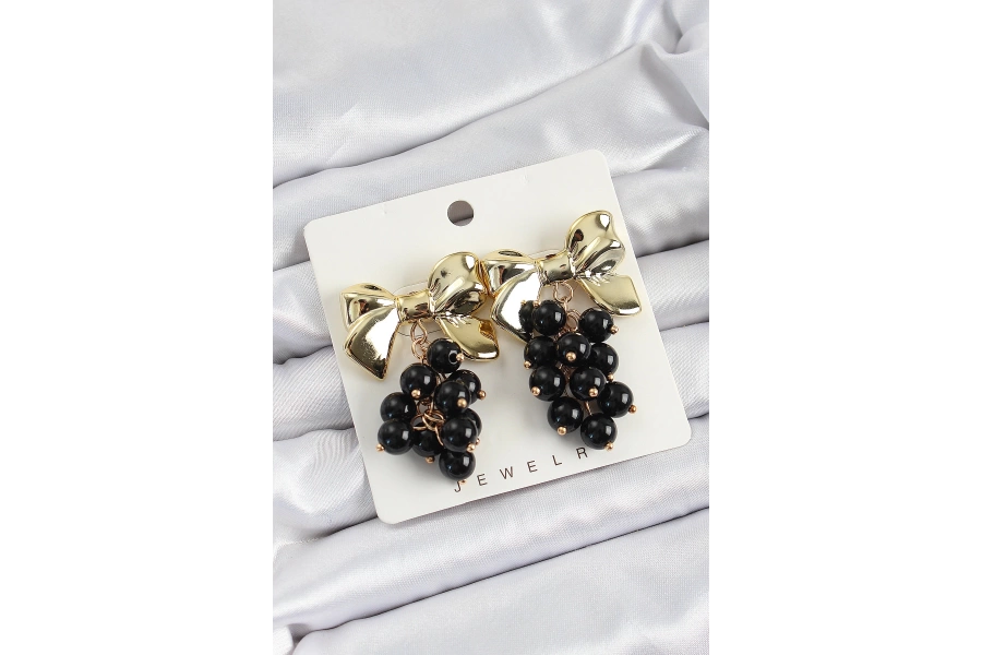 Shoecide Pirinç Sallantılı Siyah Boncuklu Fiyonk Vintage Model Gold Renk Kadın Küpe