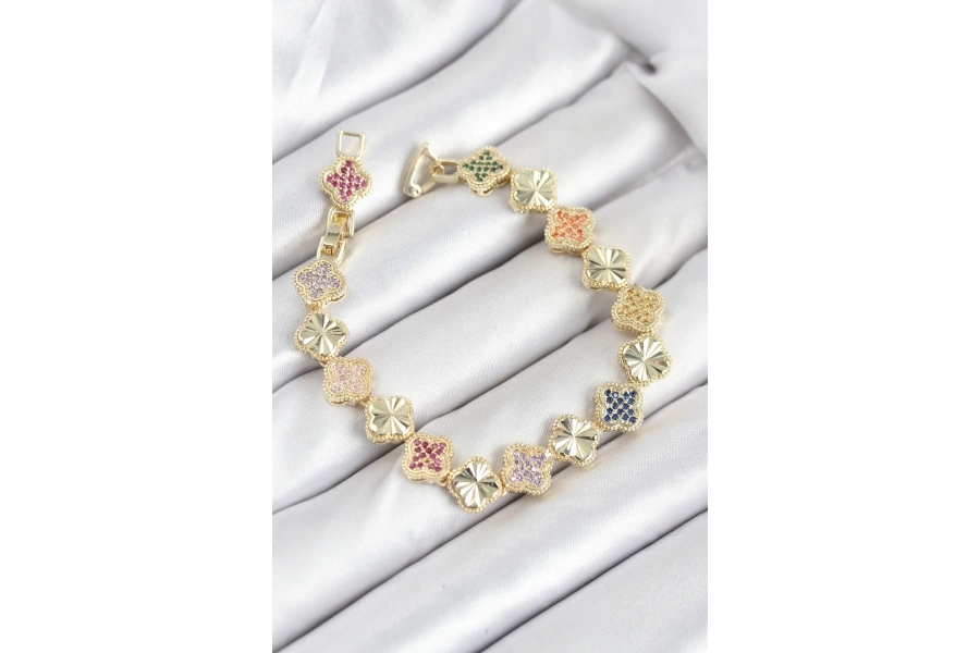 Shoecide Pirinç Vıp Seri Yonca Zirkon Taşlı Kadın Bileklik