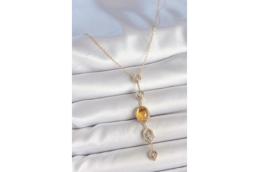 Shoecide Pirinç Zincir Kehribar Sarı Gold Renk  Zirkon Taşlı Y Kolye