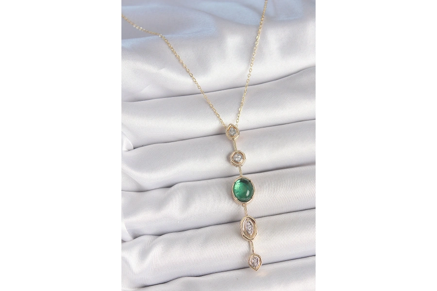 Shoecide Pirinç Zincir Zümrüt Yeşil Gold Renk Zirkon Taşlı Y Kolye