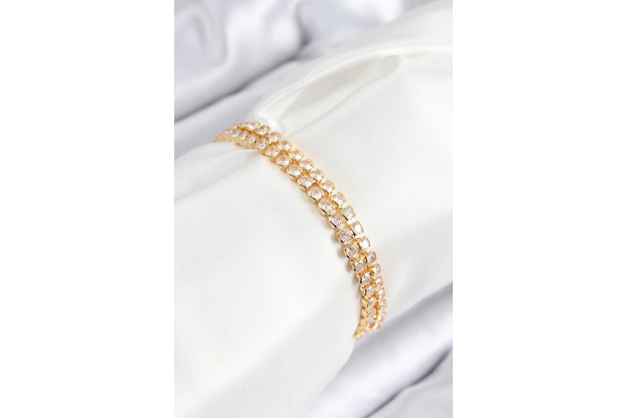 Shoecide Pirinç Zirkon Taşlı Çift Sıra Model Gold Renk Asansörlü Kadın Bileklik