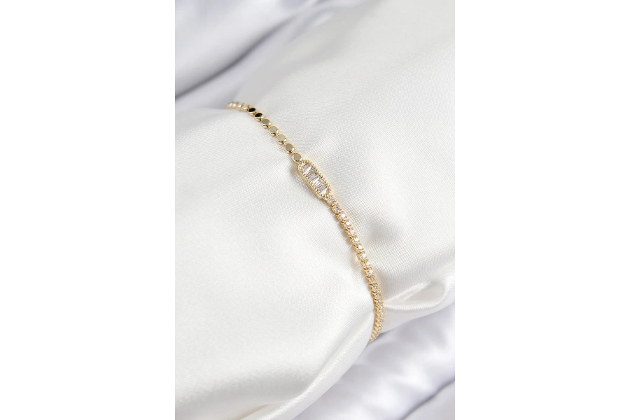 Shoecide Pirinç Zirkon Taşlı Dikdörtgen Model Ezme Zincir Gold Renk Kadın Bileklik