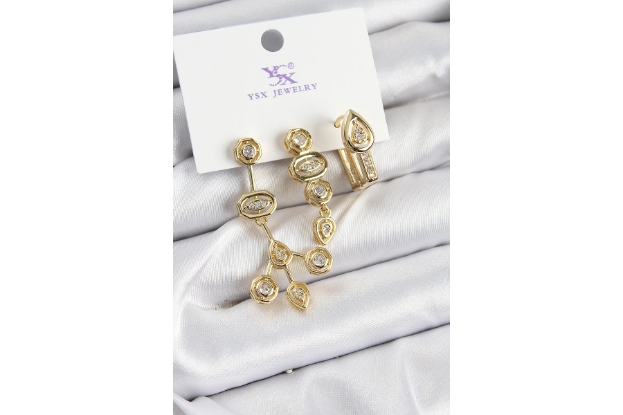 Shoecide Pirinç Zirkon Taşlı Geometrik Model Gold Renk 3lü Kadın Küpe